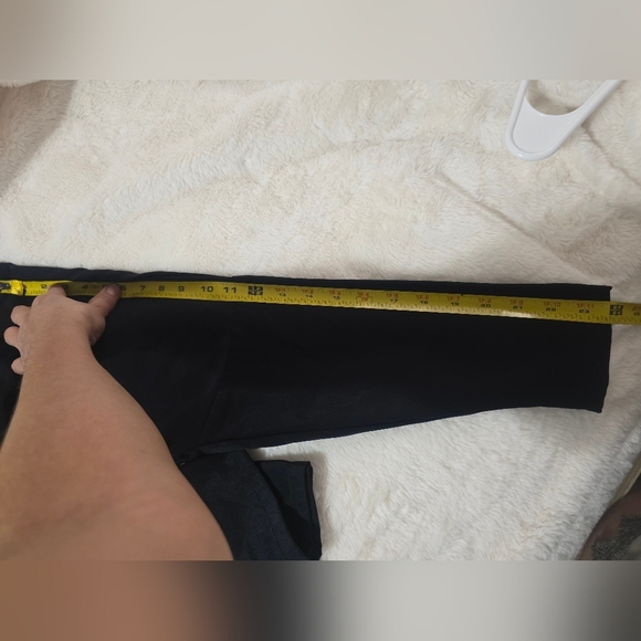 XiRENA Black Long Sleeve Women's Tee, Oversize - Picture 7 of 8